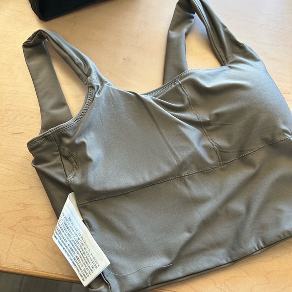 Womens active sports bra/top - Picture 5 of 6